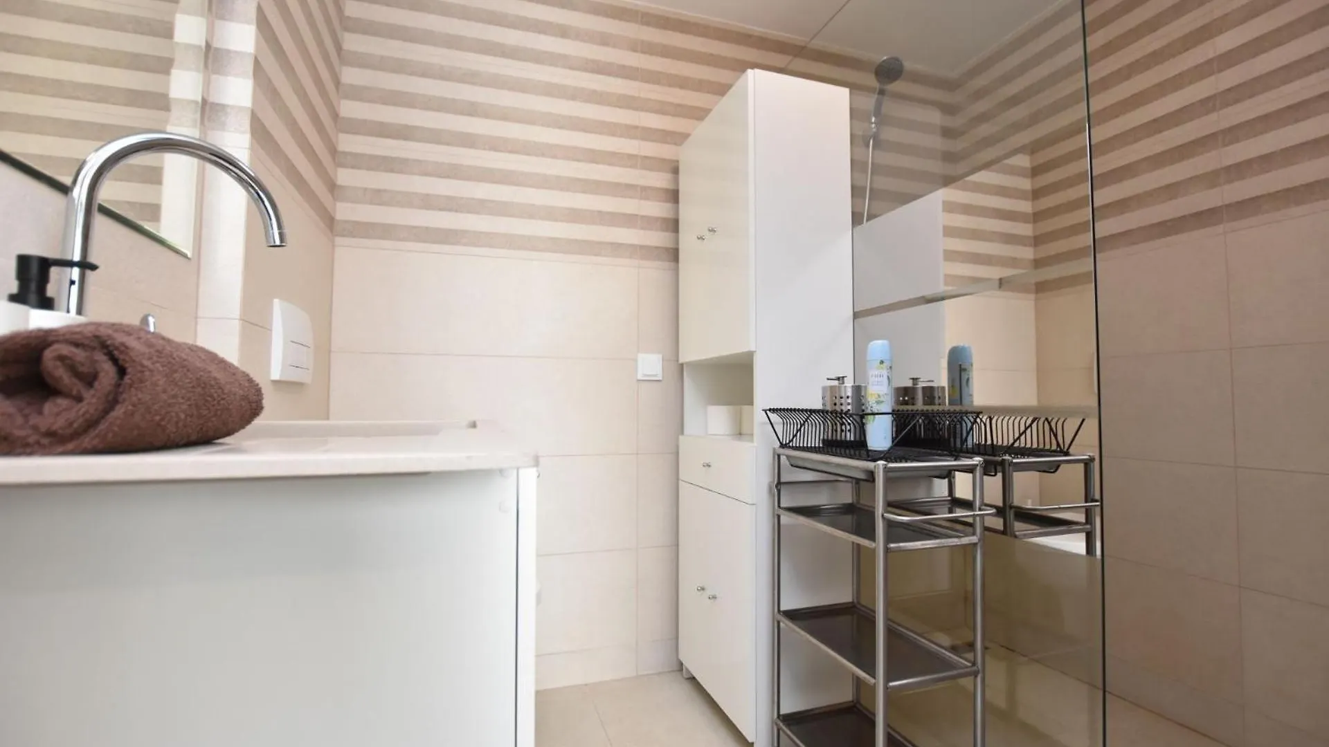 Dukes Apartments - Wita Stwosza Вроцлав
