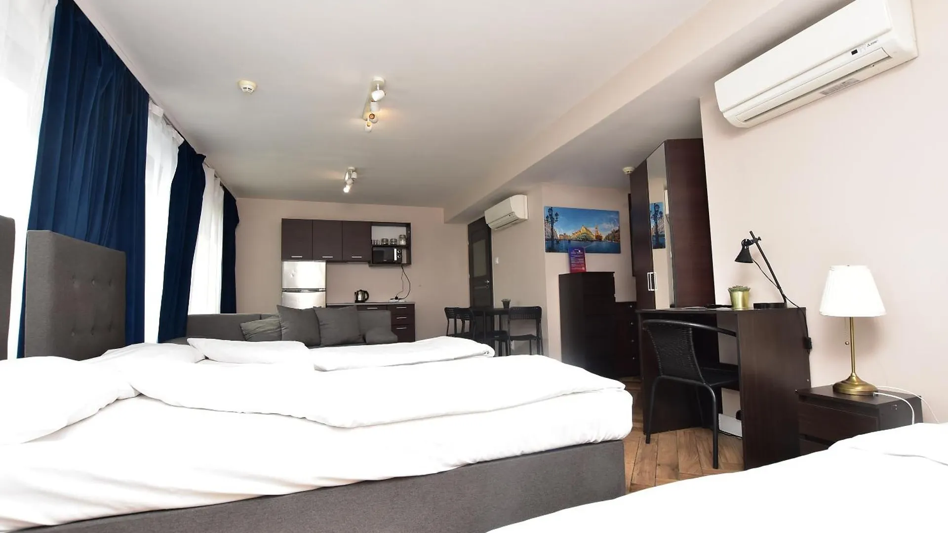 Dukes Apartments - Wita Stwosza Вроцлав
